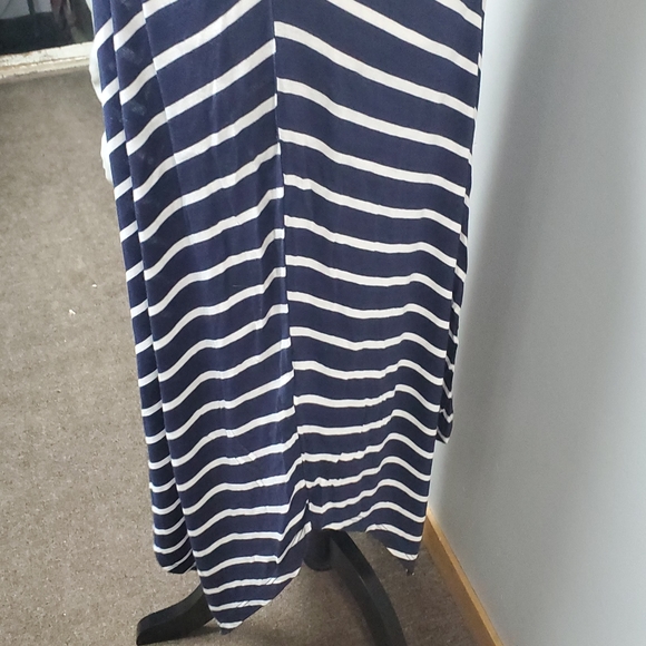 💥3 for $15💥 Joe fresh handkerchief skirt super soft! - Picture 3 of 8